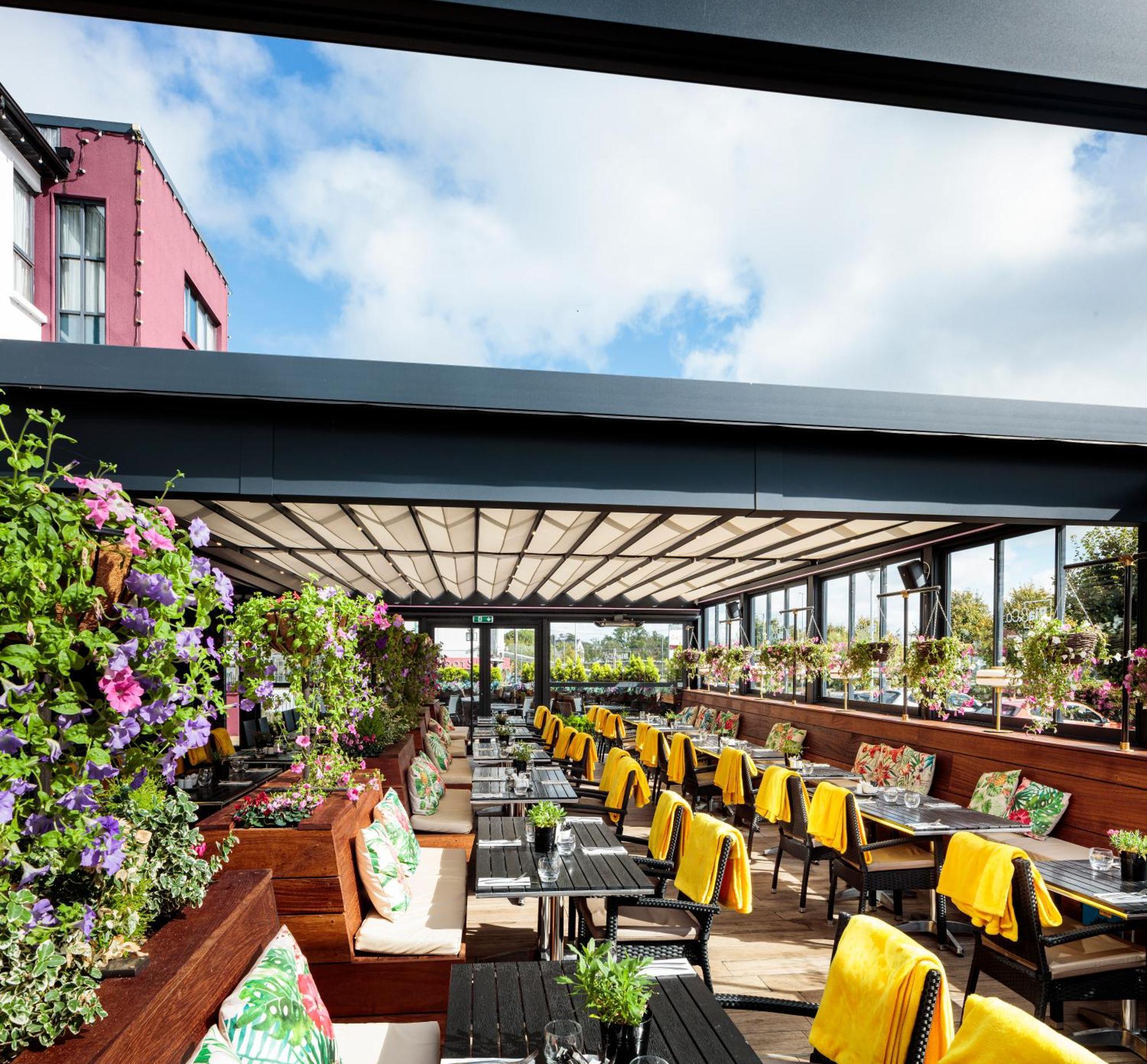 Claregalway Hotel Exterior photo